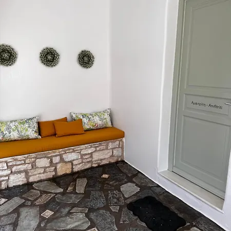 Dafni's Philoxenia Nausa