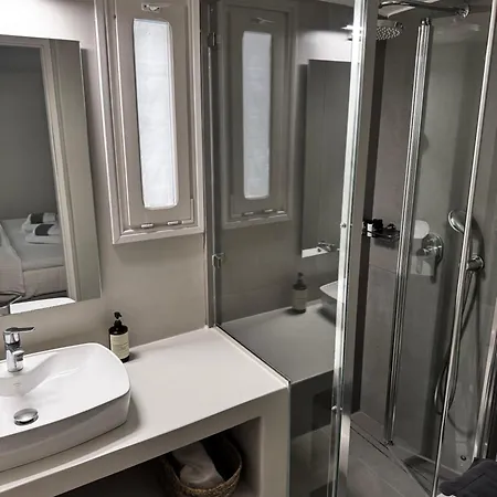 Dafni's Philoxenia Hotel apartamentowy Nausa