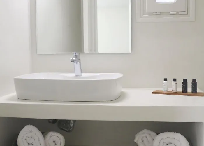 מלון דירות Dafni's Philoxenia נאוסה