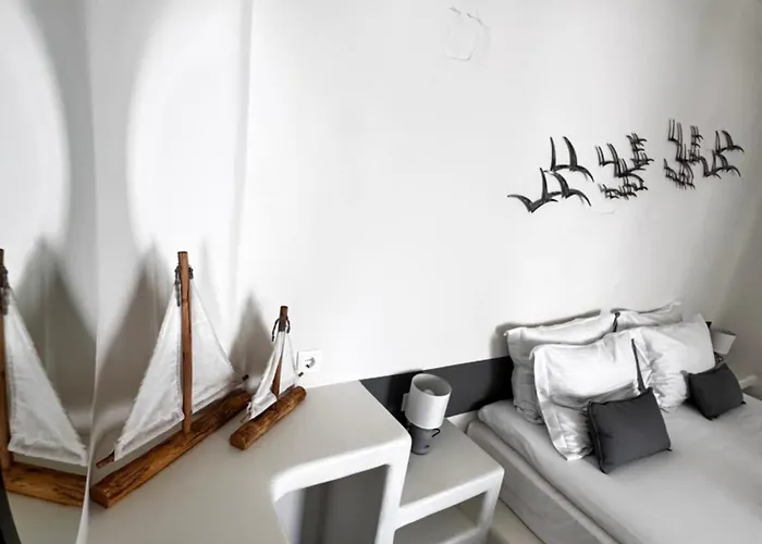 מלון דירות Dafni's Philoxenia 4*