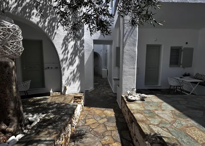 Dafni's Philoxenia 4* נאוסה