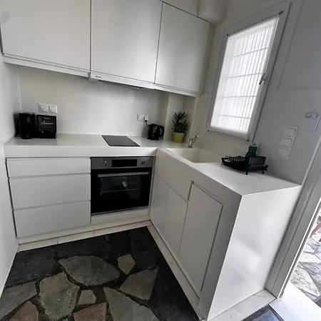 Dafni's Philoxenia Aparthotel