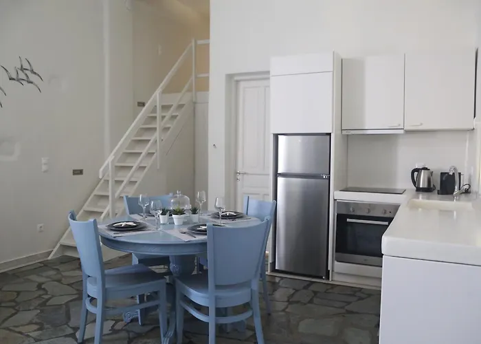 Dafni's Philoxenia Naousa (Paros)