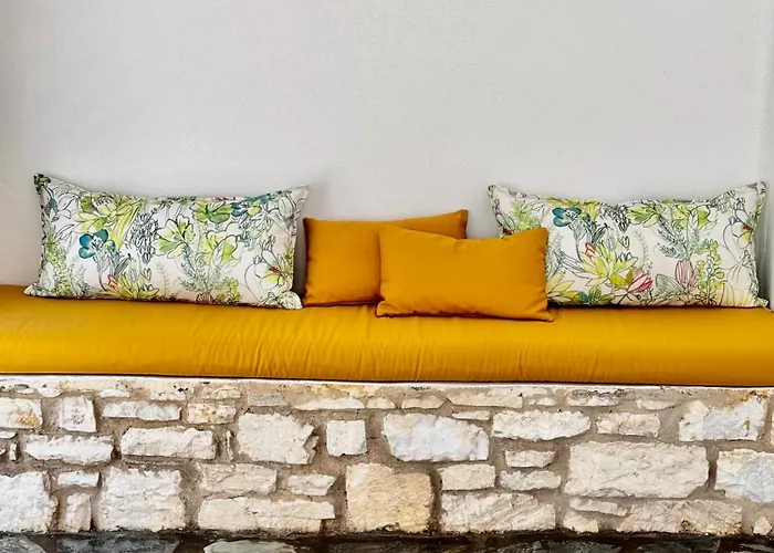 Dafni's Philoxenia Apartahotel 4*