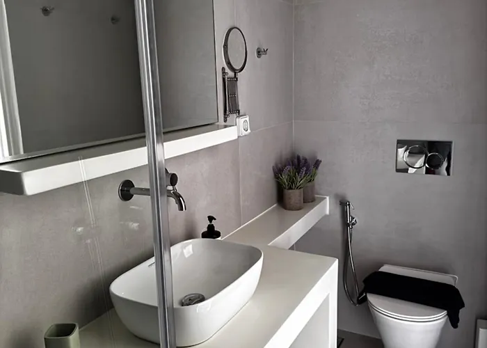 Dafni's Philoxenia Apartahotel