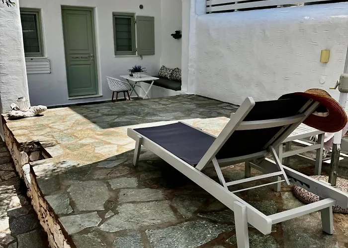 Dafni's Philoxenia Apartahotel